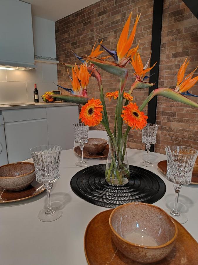 Hlius Brand New Apartments Valencia Bagian luar foto