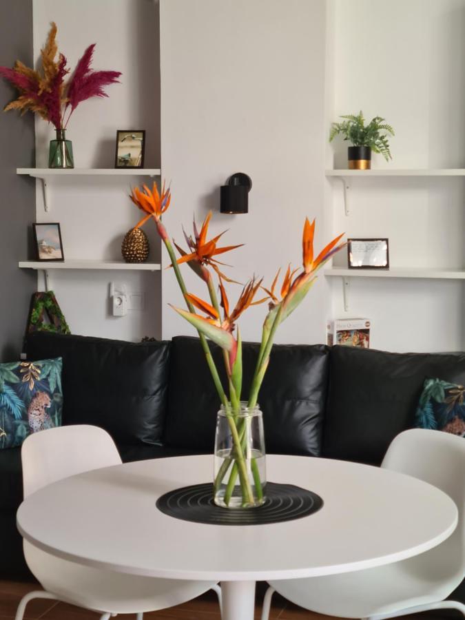 Hlius Brand New Apartments Valencia Bagian luar foto