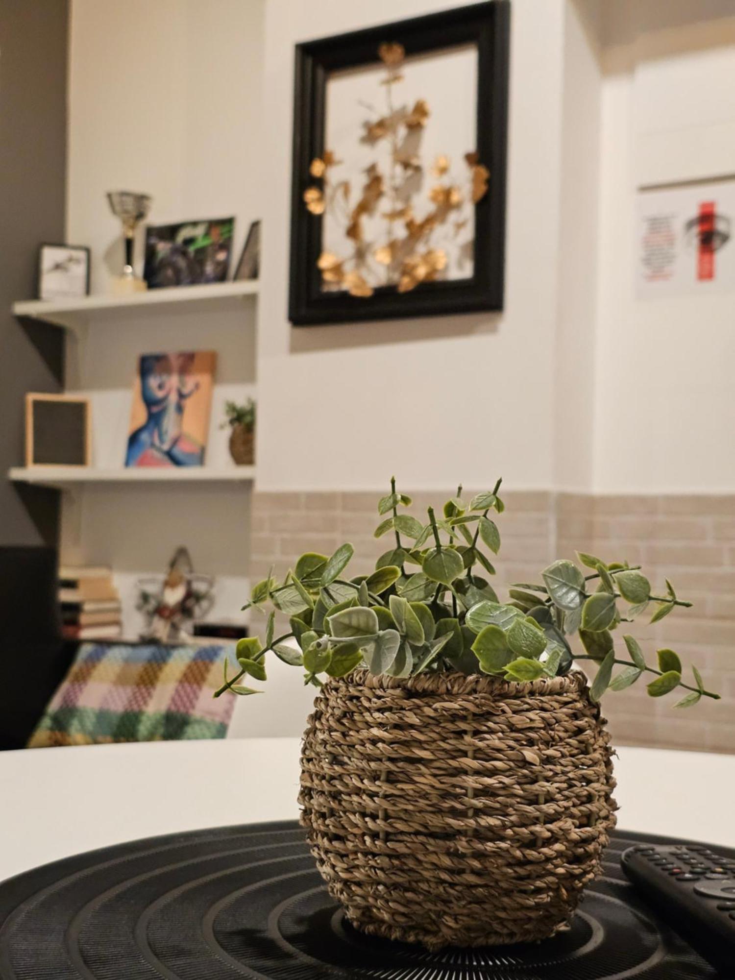 Hlius Brand New Apartments Valencia Bagian luar foto
